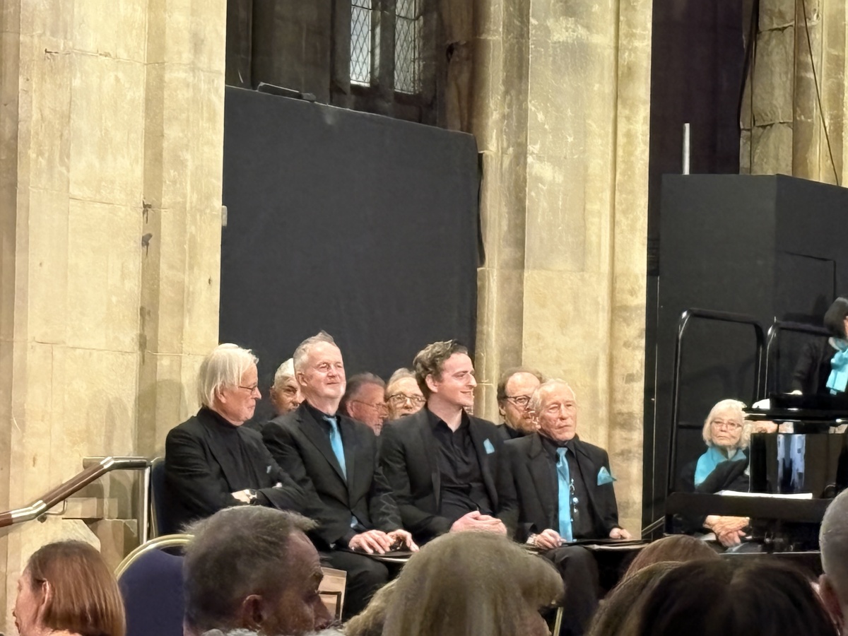 Tenors ready!